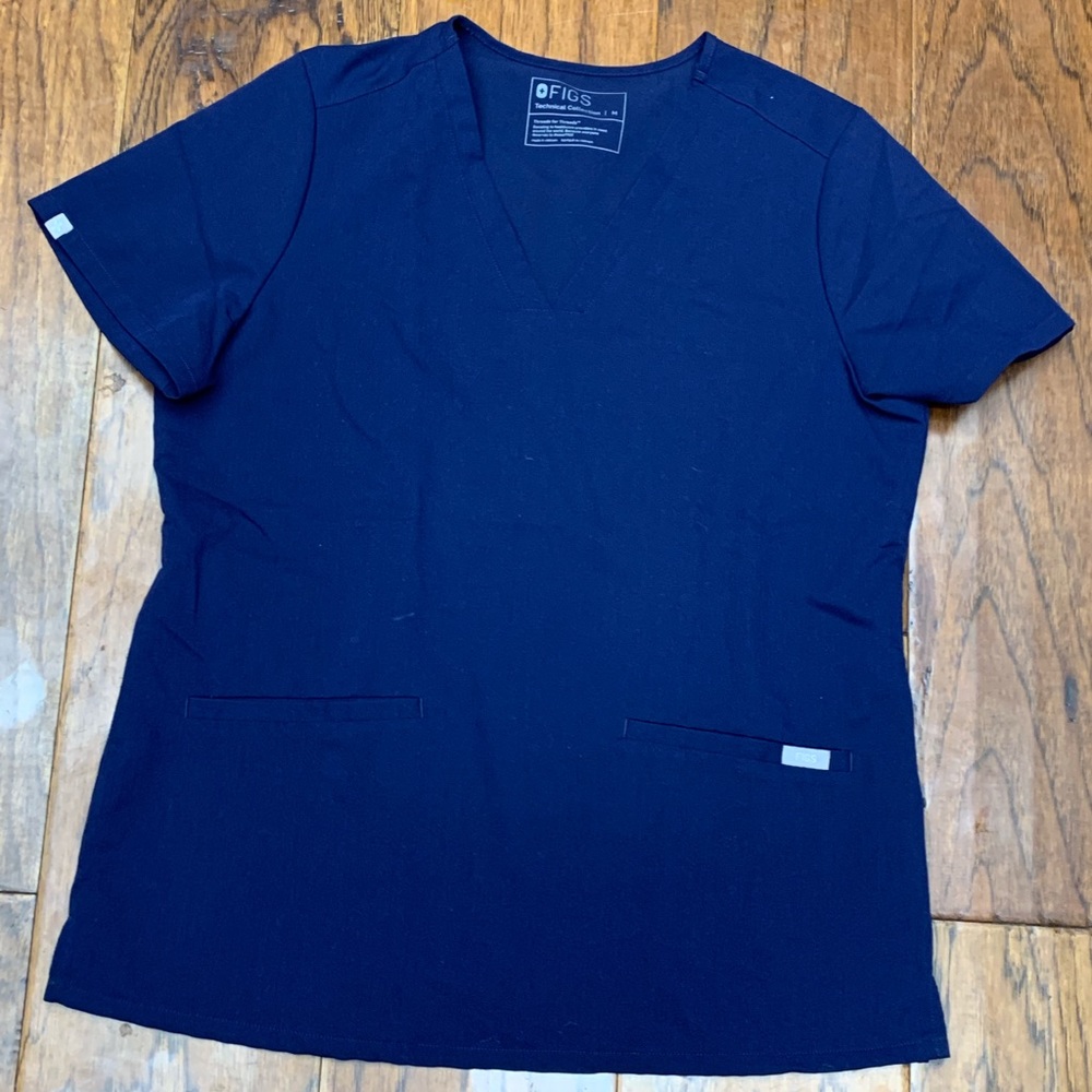 Figs Casma Three-Pocket Scrub Top